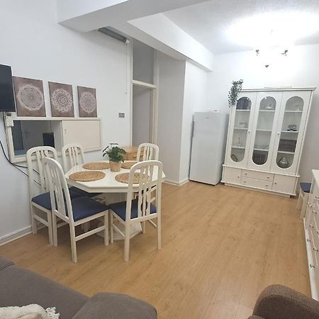 Best Location 2 Bed2 Bath W/Lift In Town! Gibraltar Bagian luar foto
