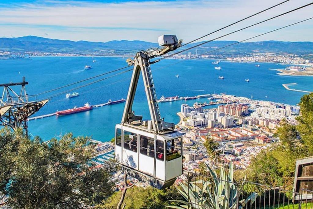 Best Location 2 Bed2 Bath W/Lift In Town! Gibraltar Bagian luar foto