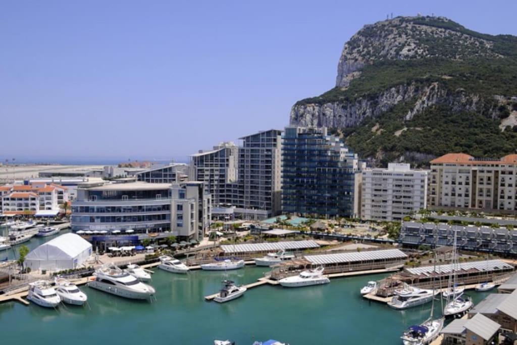 Best Location 2 Bed2 Bath W/Lift In Town! Gibraltar Bagian luar foto